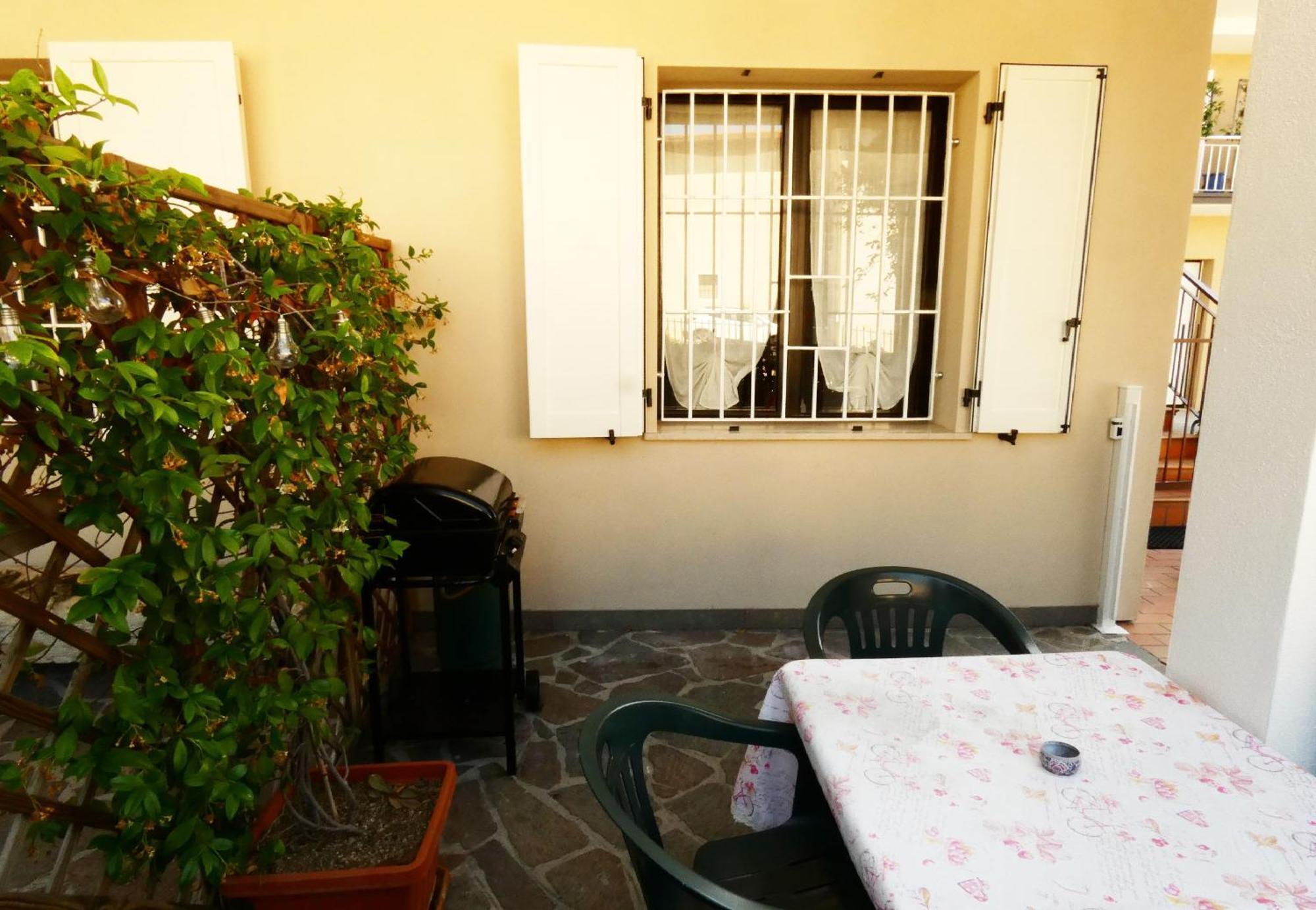Casa Vacanze Sabrina Polpenazze del Garda Eksteriør bilde